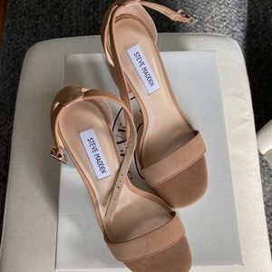 Steve Madden Dillion Tan Nubuck Heels